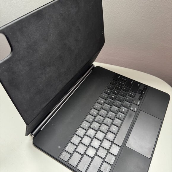 Apple Magic Keyboard for 12.9-inch iPad Pro - Picture 1 of 6